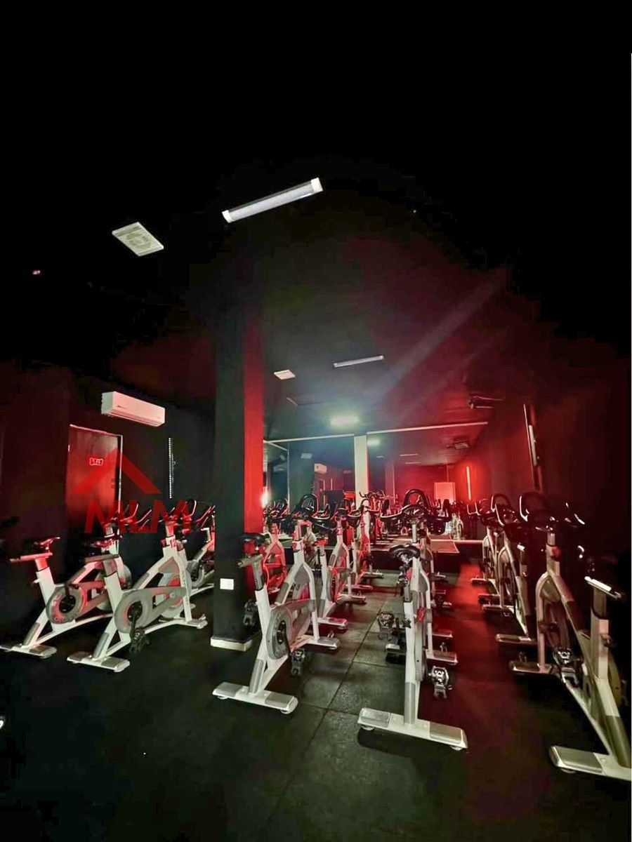 TRASPASO STUDIO DE INDOOR CYCLING EN ZONA CUMBRES, foto 1 de 3