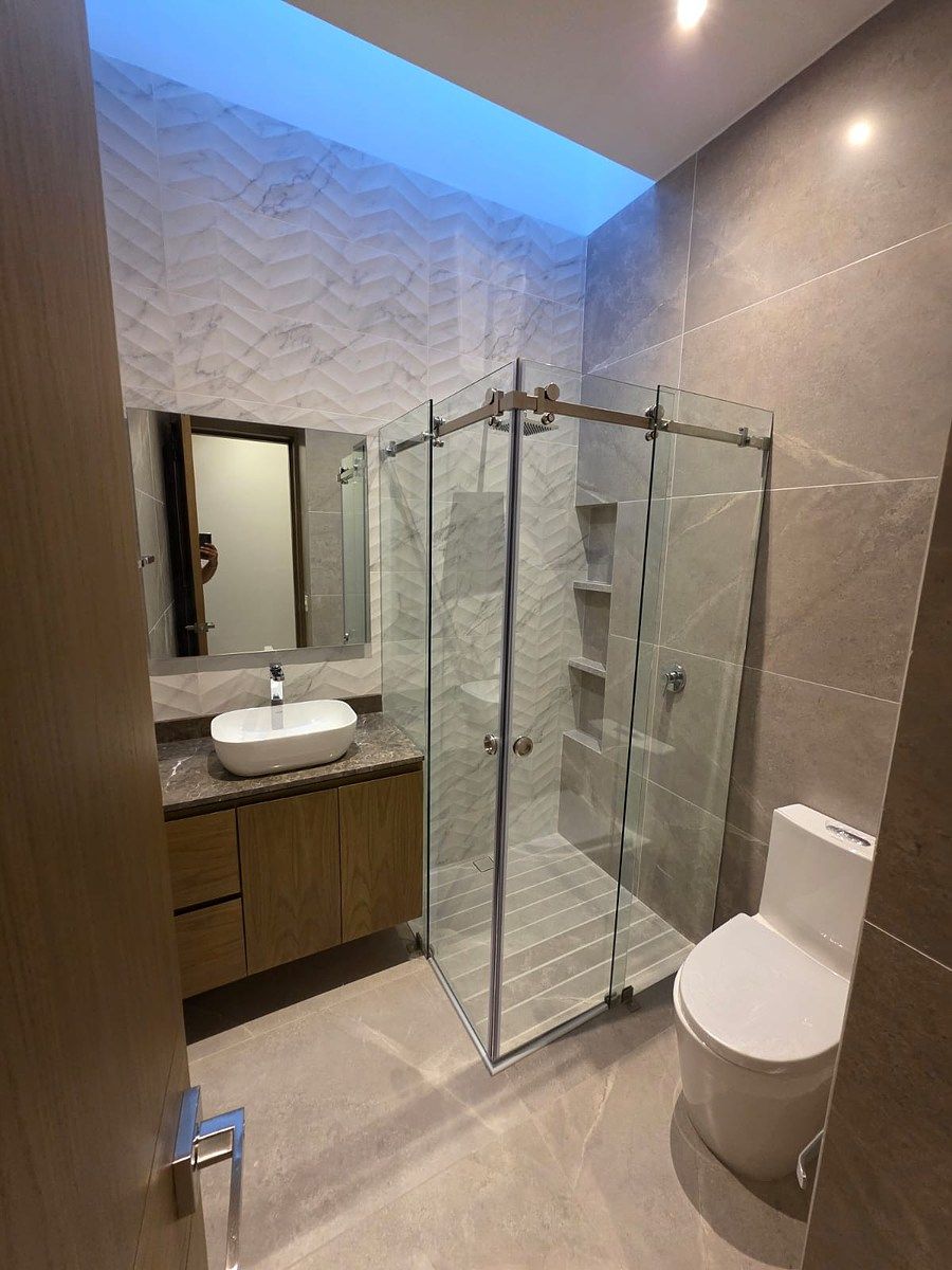 12 de 14: baño de habitación secundaria