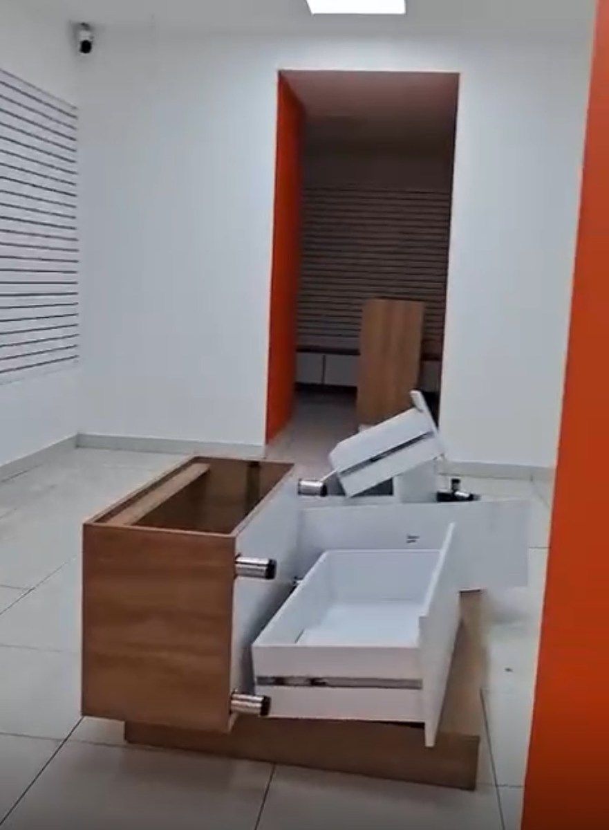14 de 18