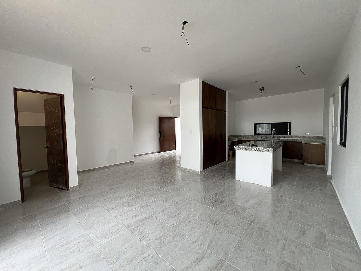 CASA CON AMPLIOS ESPACIOS AL NORTE DE MÉRIDA, DZITYÁ - foto 2