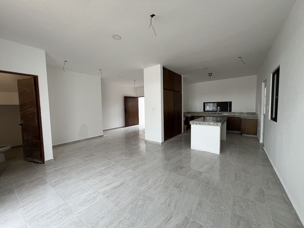 CASA CON AMPLIOS ESPACIOS AL NORTE DE MÉRIDA, DZITYÁ - foto 4