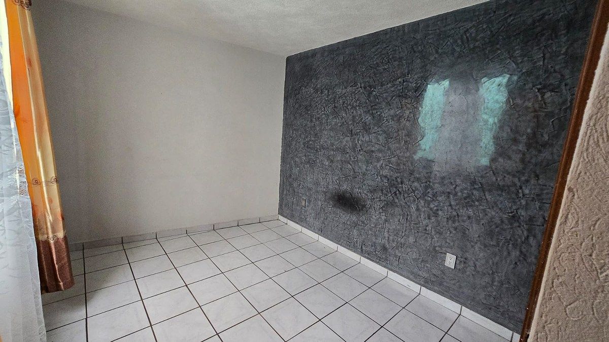 Casa em condomínio fechado em La Federacha, Guadalajara, foto 13 de 18
