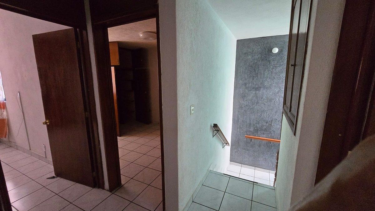 Casa em condomínio fechado em La Federacha, Guadalajara, foto 16 de 18