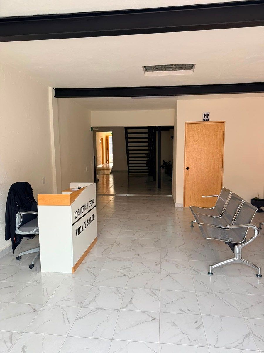OFFICES AND CONSULTING ROOMS FOR RENT IN LA MERCED, photo 1 of 25
