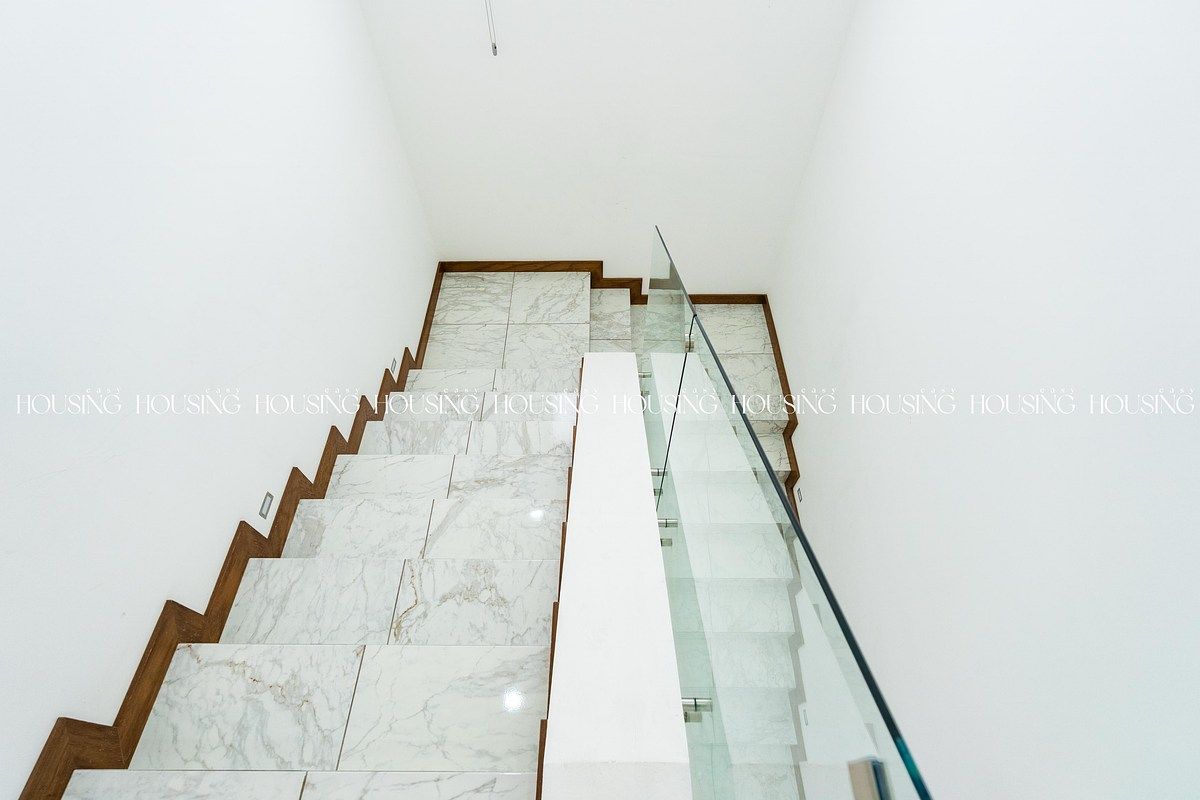 13 de 22: Escaleras