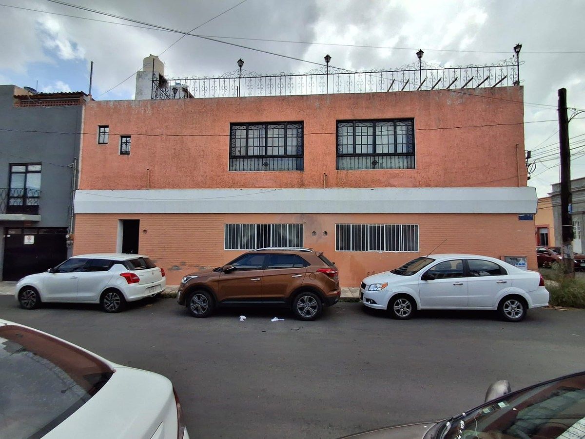 3 de 28