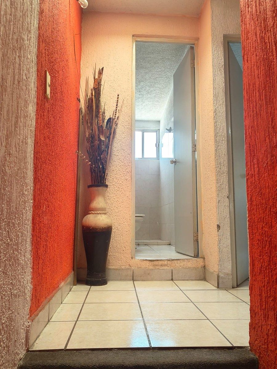 VENTA CASA EN REMODELACION EN HACIENDA REAL TONALA - foto 5