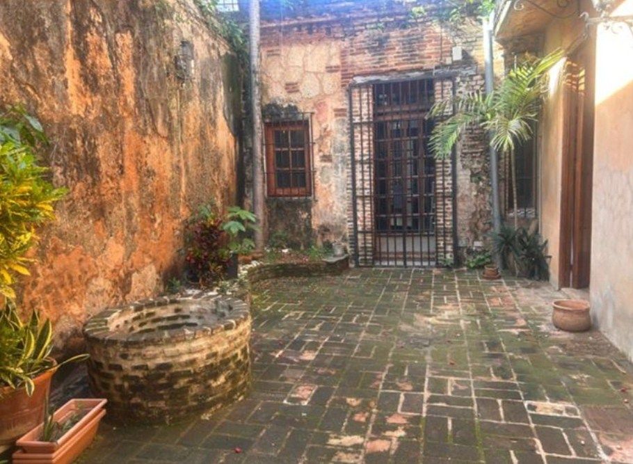 Casa Colonial en Alquiler en Ciudad Colonial - Ideal para Oficina, foto 1 de 10