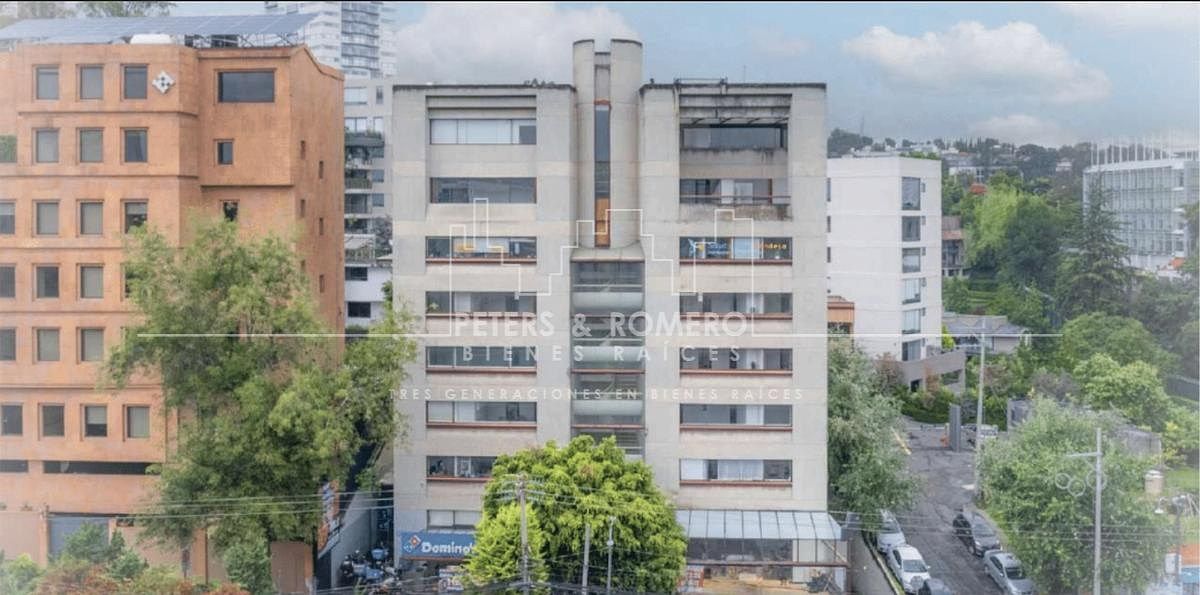 Edificio en Venta en Paseo de las Lomas, foto 1 de 3