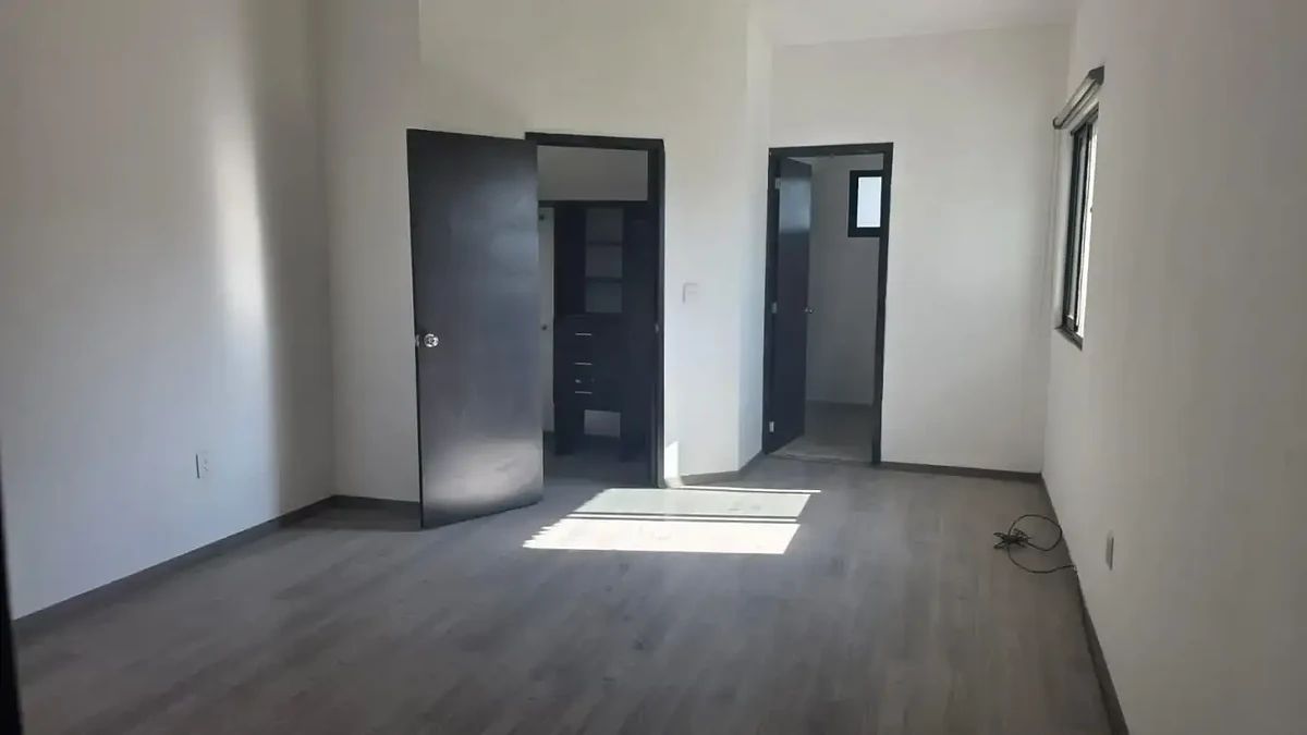 Venta de casa en la estancia IB30, foto 1 de 20