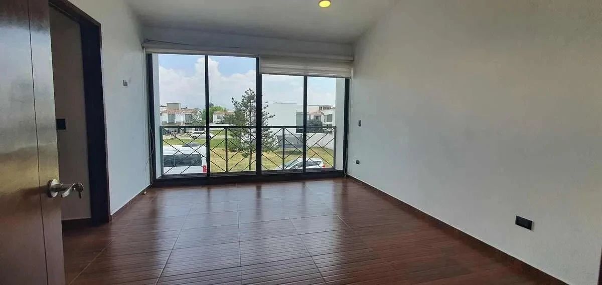 Casa en San Miguel Totocuitlapilco, Metepec, foto 11 de 15