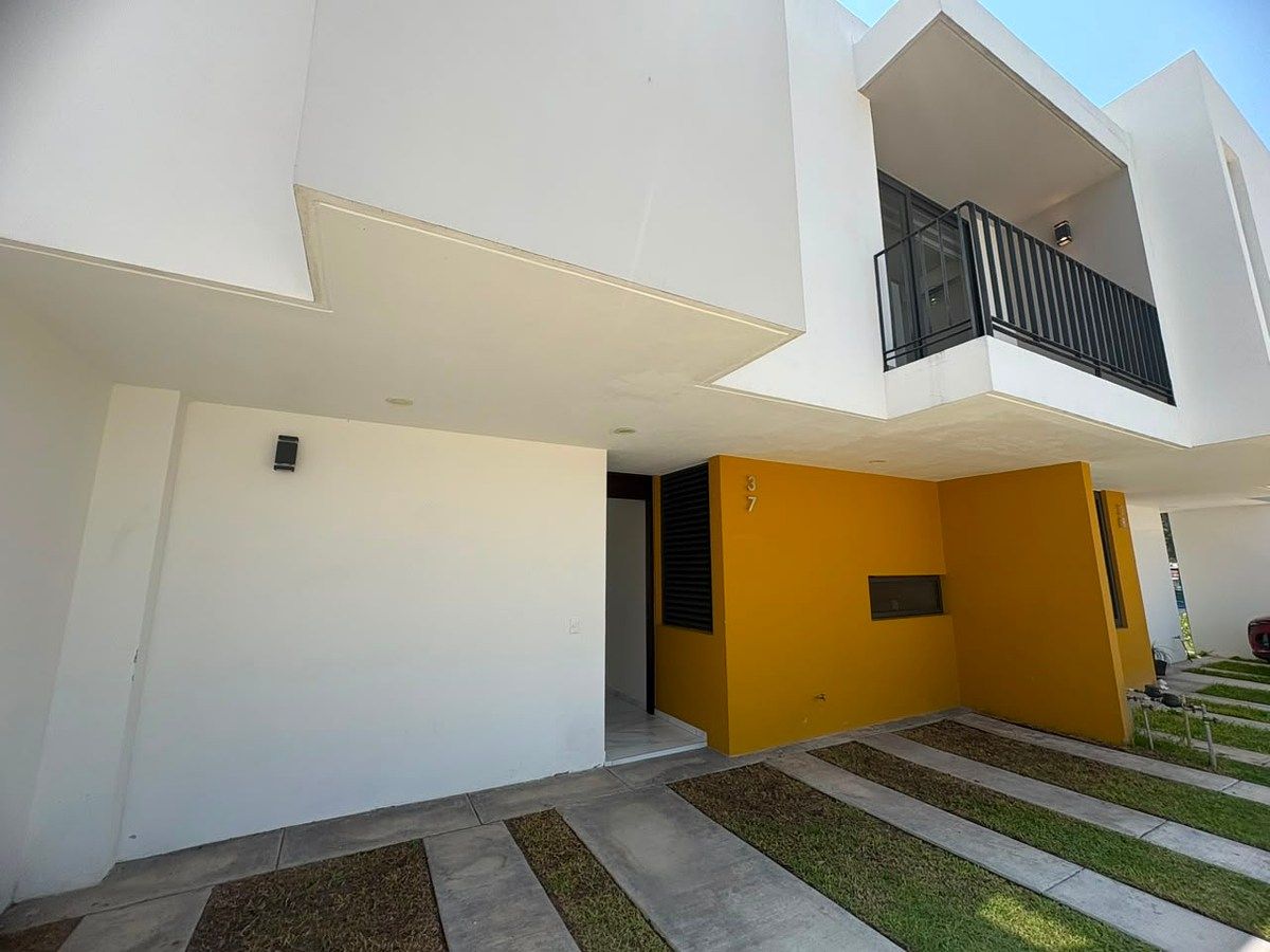 CASA EN VENTA O RENTA EN BOSQUES DE SANTA ANITA - foto 2