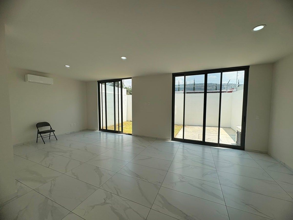 CASA EN VENTA O RENTA EN BOSQUES DE SANTA ANITA - foto 4