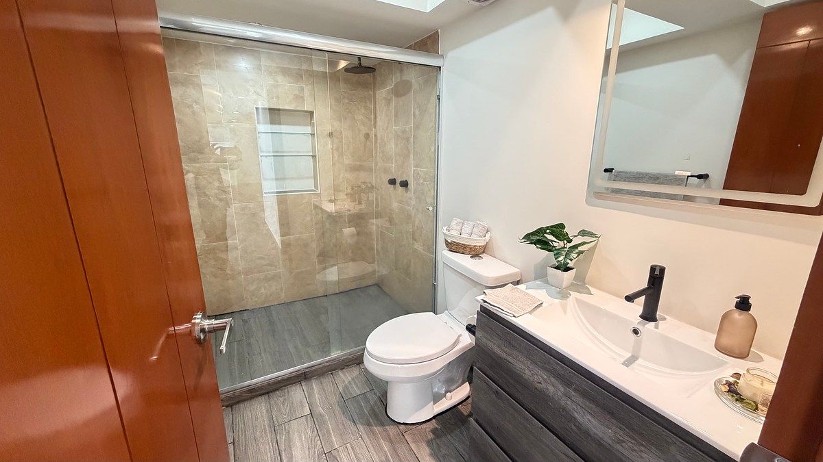 17 de 24: baño secundario