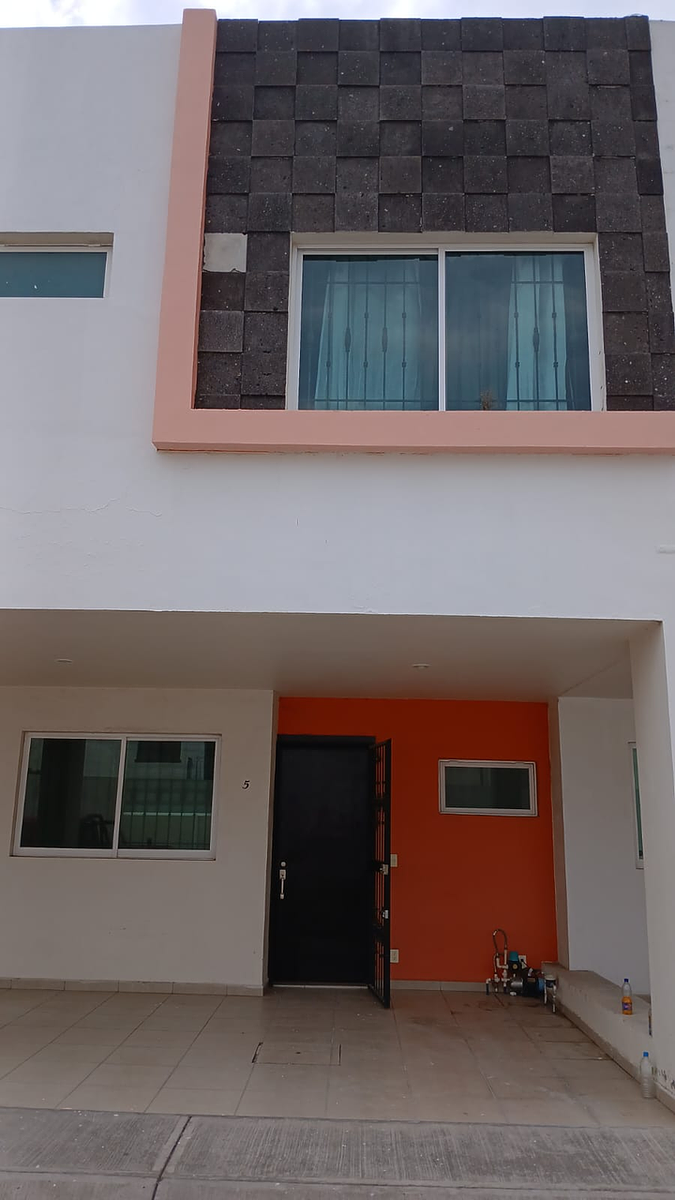 House for Sale in the Triangulo Zapopan - foto 1