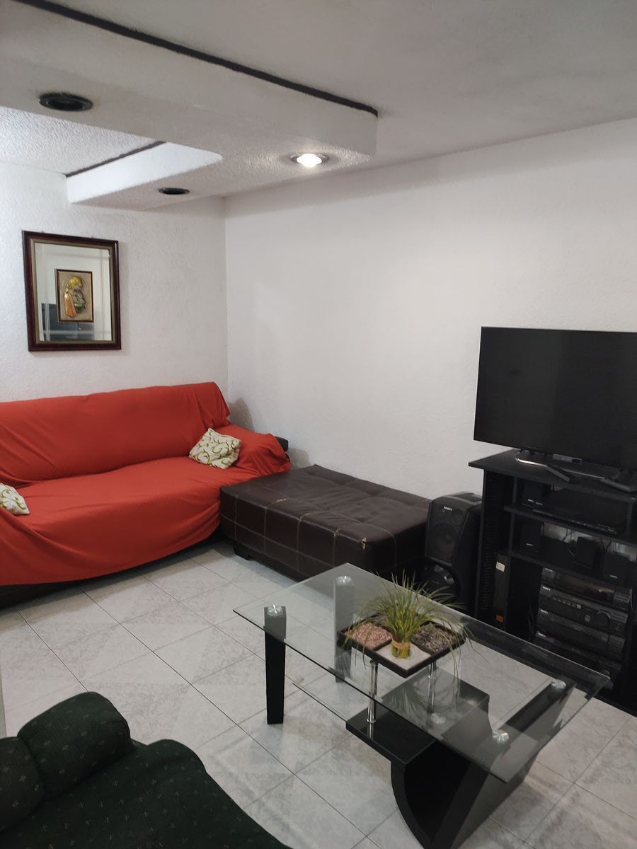 Casa en VENTA en Plazas de la Colina - foto 4