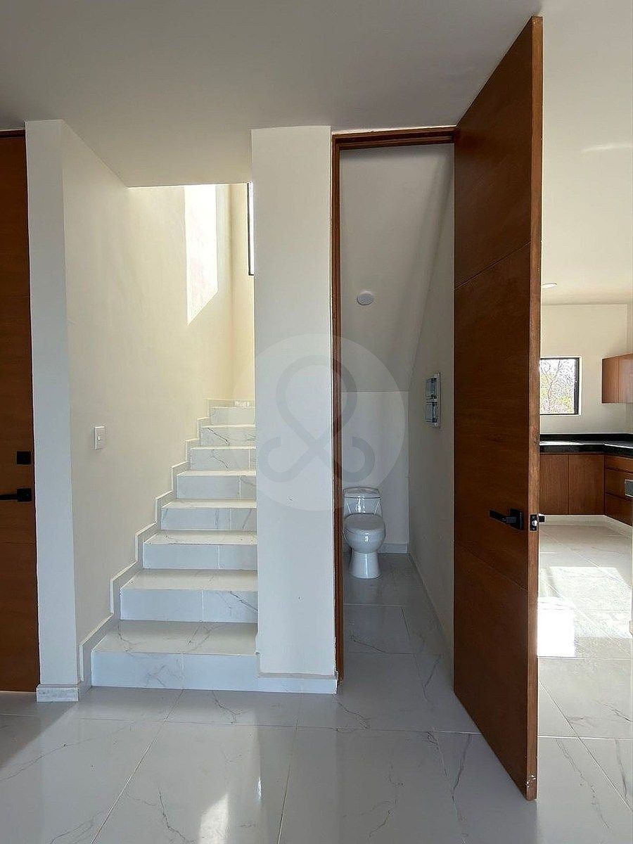 Venta de Casa Residencial dentro de privada de 4 Habitaciones Equipada - foto 3