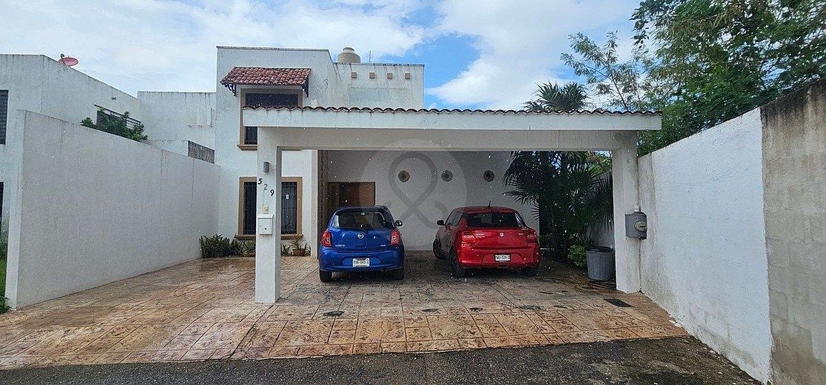 Venta de Casa con Recámara en Planta baja en Santa Fe