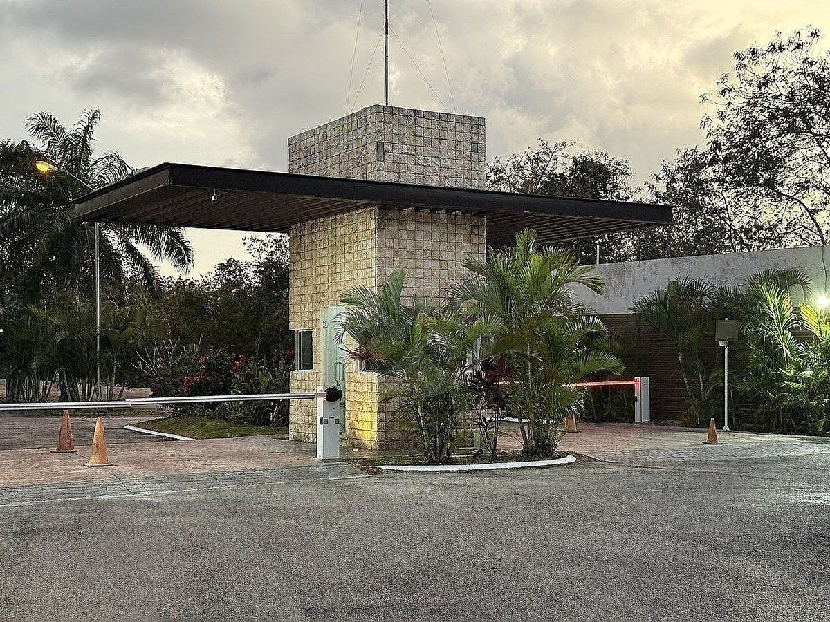 Venta de Terreno Residencial en privada con amenidades en Chicxulub Puerto - foto 2