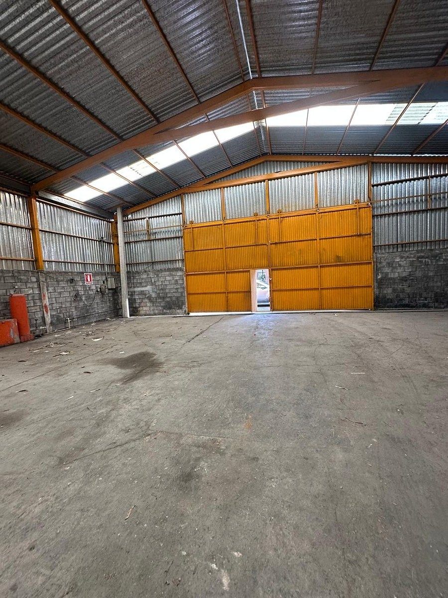 Commercial Storage Unit in Cadereyta Jimenez Centro, Cadereyta Jiménez, photo 3 of 9
