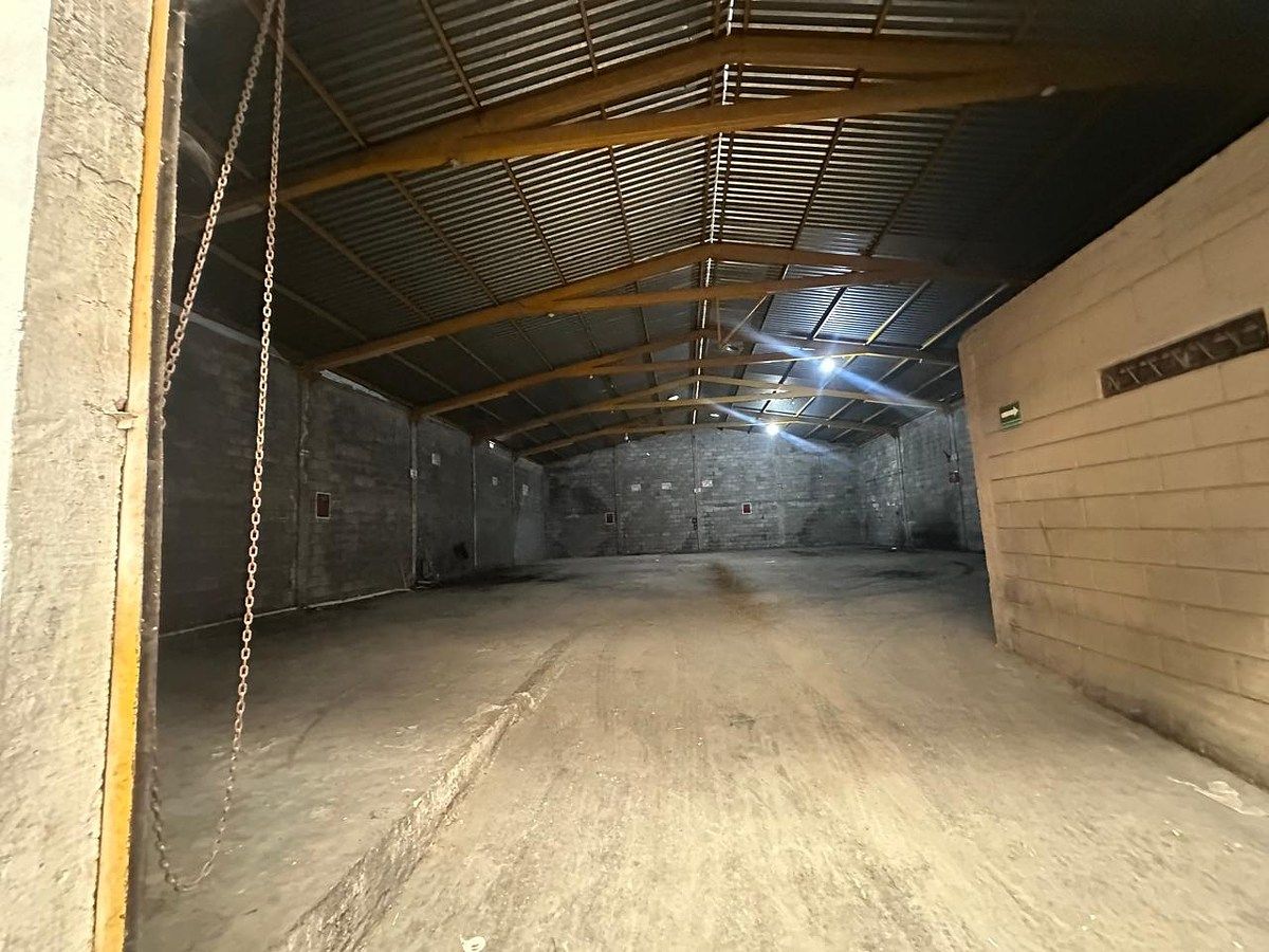 Commercial Storage Unit in Cadereyta Jimenez Centro, Cadereyta Jiménez, photo 5 of 9
