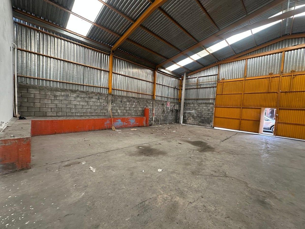 Commercial Storage Unit in Cadereyta Jimenez Centro, Cadereyta Jiménez, photo 6 of 9