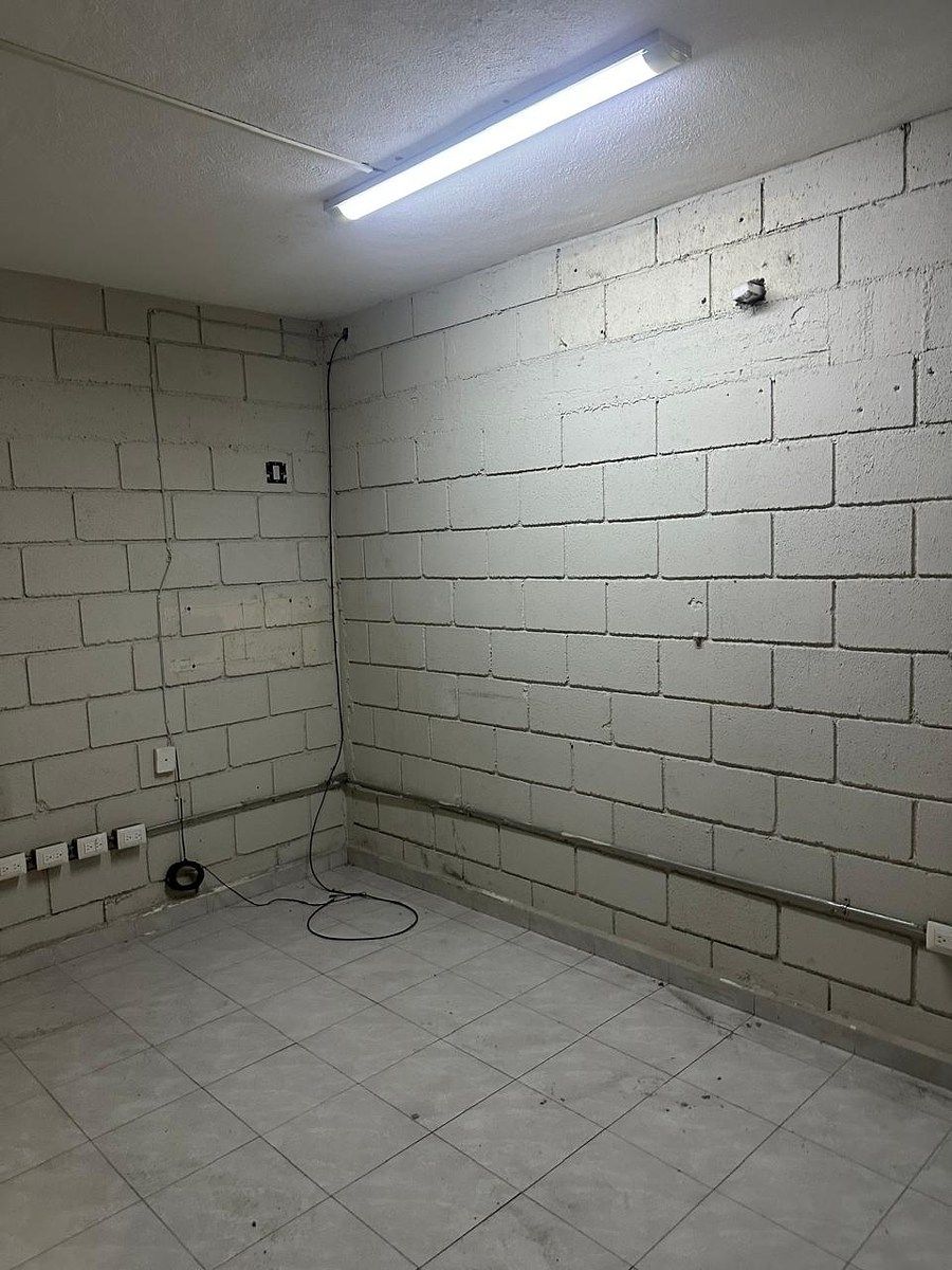 Commercial Storage Unit in Cadereyta Jimenez Centro, Cadereyta Jiménez, photo 9 of 9