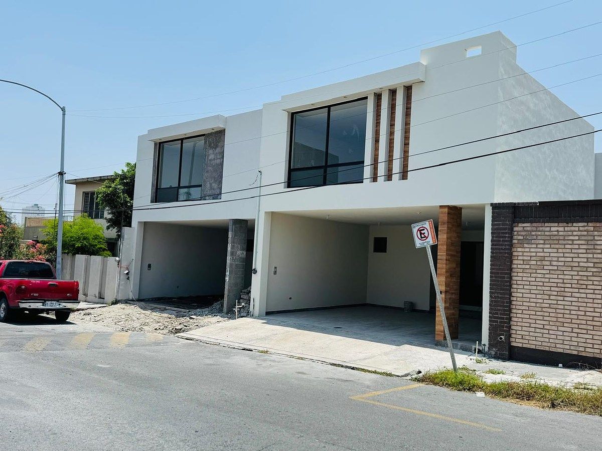 Casa em Las Cumbres 1 Sector, Monterrey, foto 3 de 28