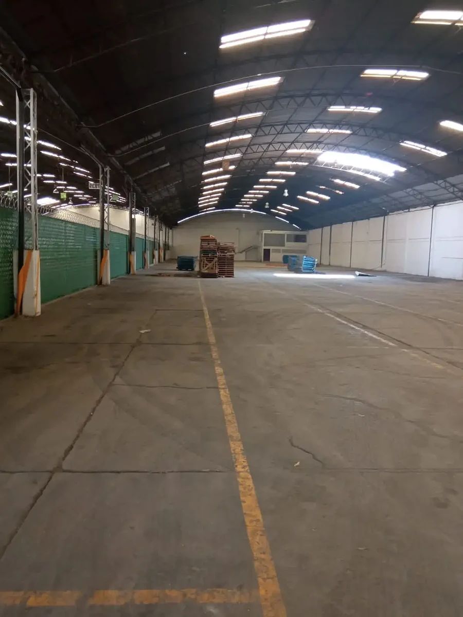 Bodega comercial en Acueducto Tenayuca, Tlalnepantla de Baz, foto 4 de 13