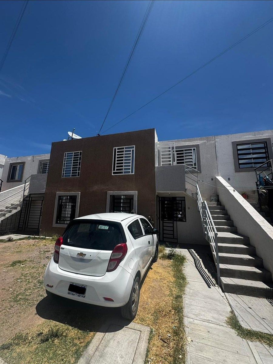 1 de 10: Fachada