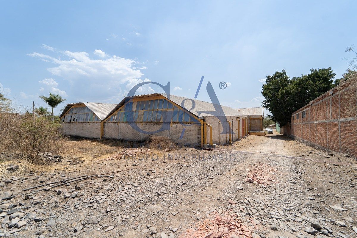 WAREHOUSE FOR SALE PUENTE GRANDE, ZAPOTLANEJO - foto 2