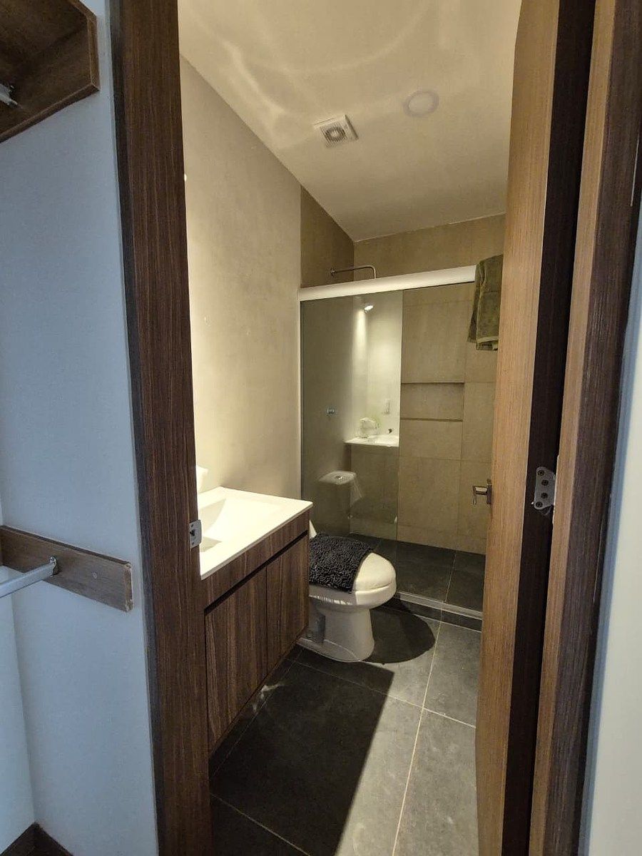 Baño recámara principal, foto 13 de 20