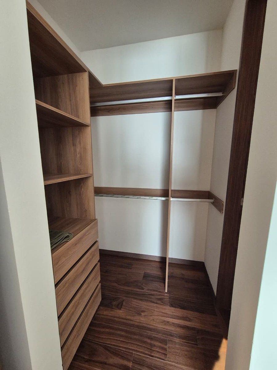 Vestidor recámara principal, foto 12 de 20