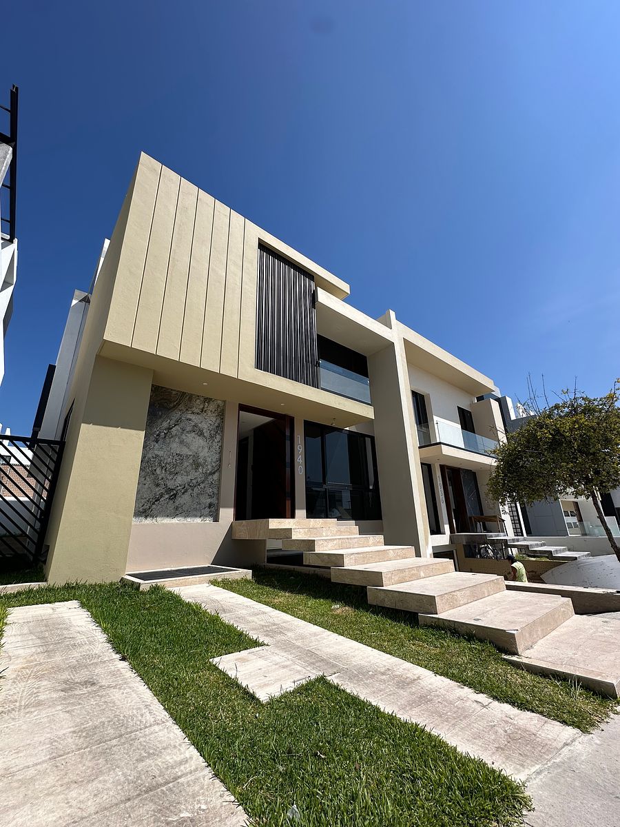 Casa à Venda em Valle Imperial, foto 1 de 25