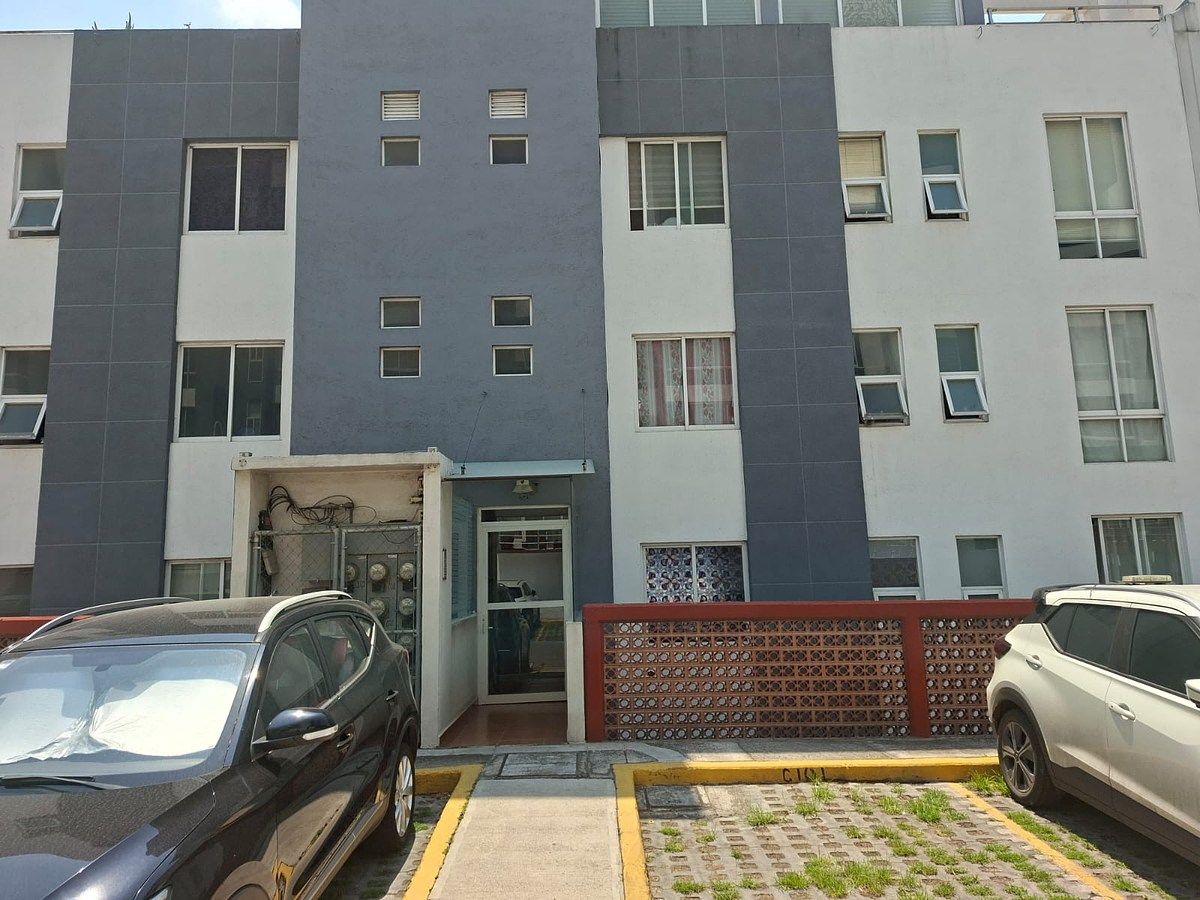 Departamento en Venta en Gustavo Baz Col.san Pedro Barrient