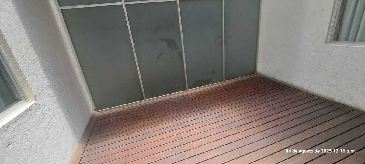 9 de 26: Terraza