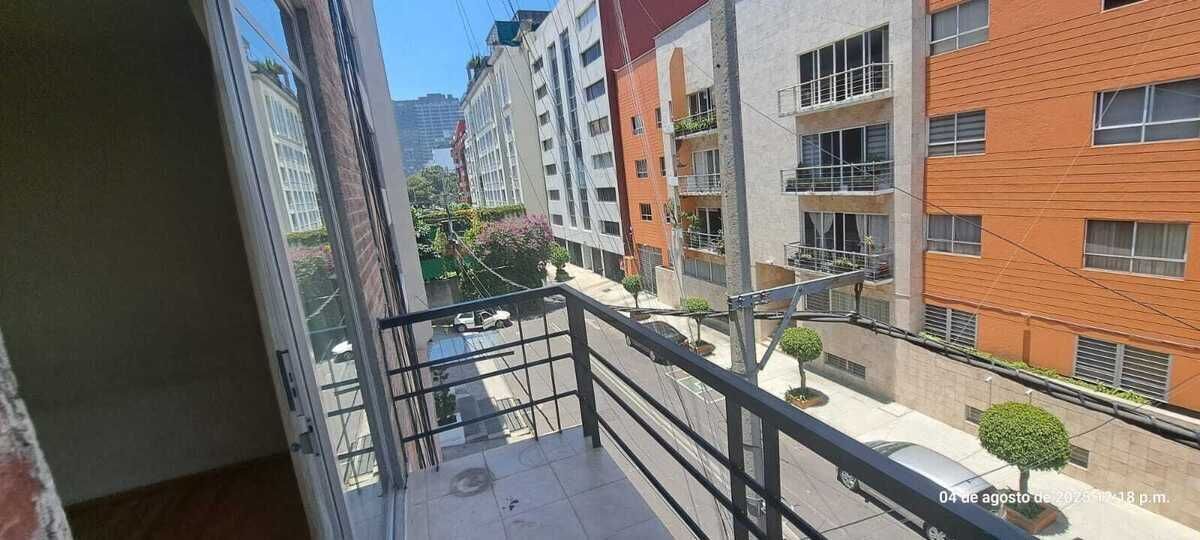 22 de 26: Balcón recámara principal