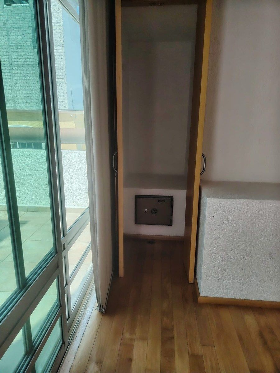 11 de 49