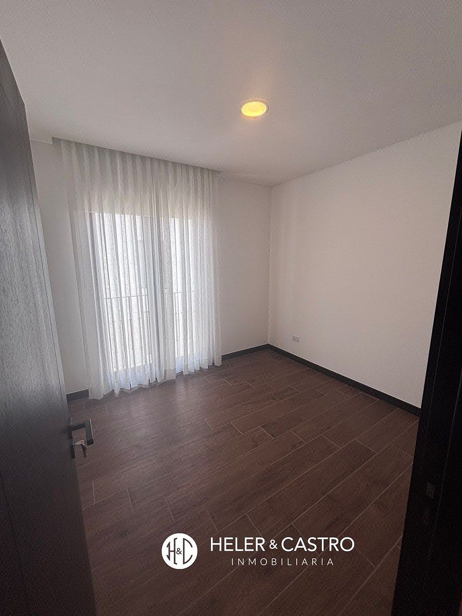 Apartamento en Zona 16, Guatemala, foto 12 de 16