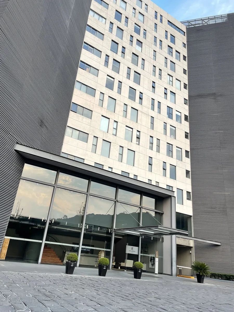 1 de 41: Fachada de Residencial