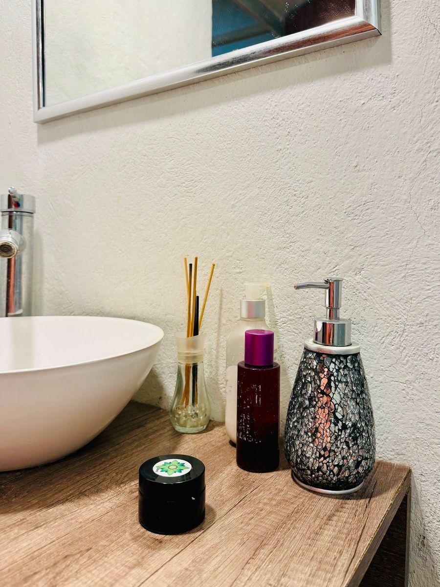 22 de 48: BAÑO COMPLETO VISITAS