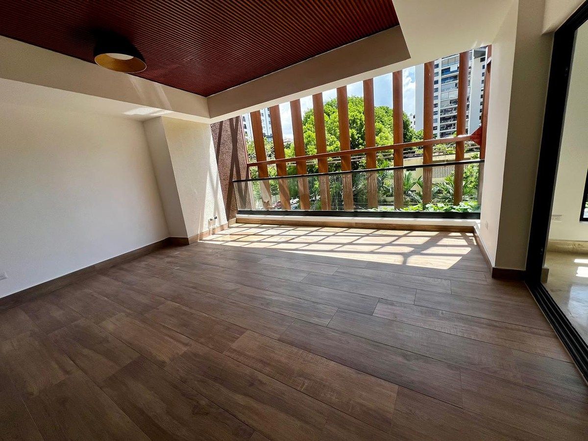 Estudio, foto 2 de 20
