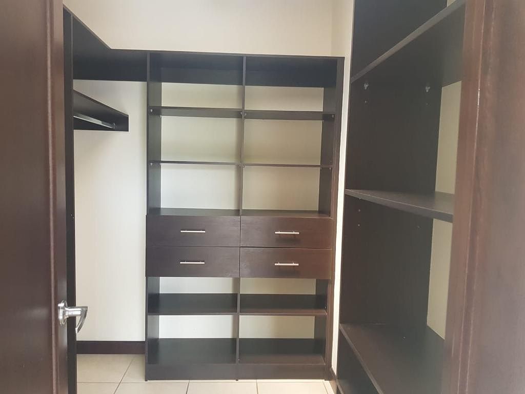 Casa en Zona 16, Guatemala, foto 8 de 15