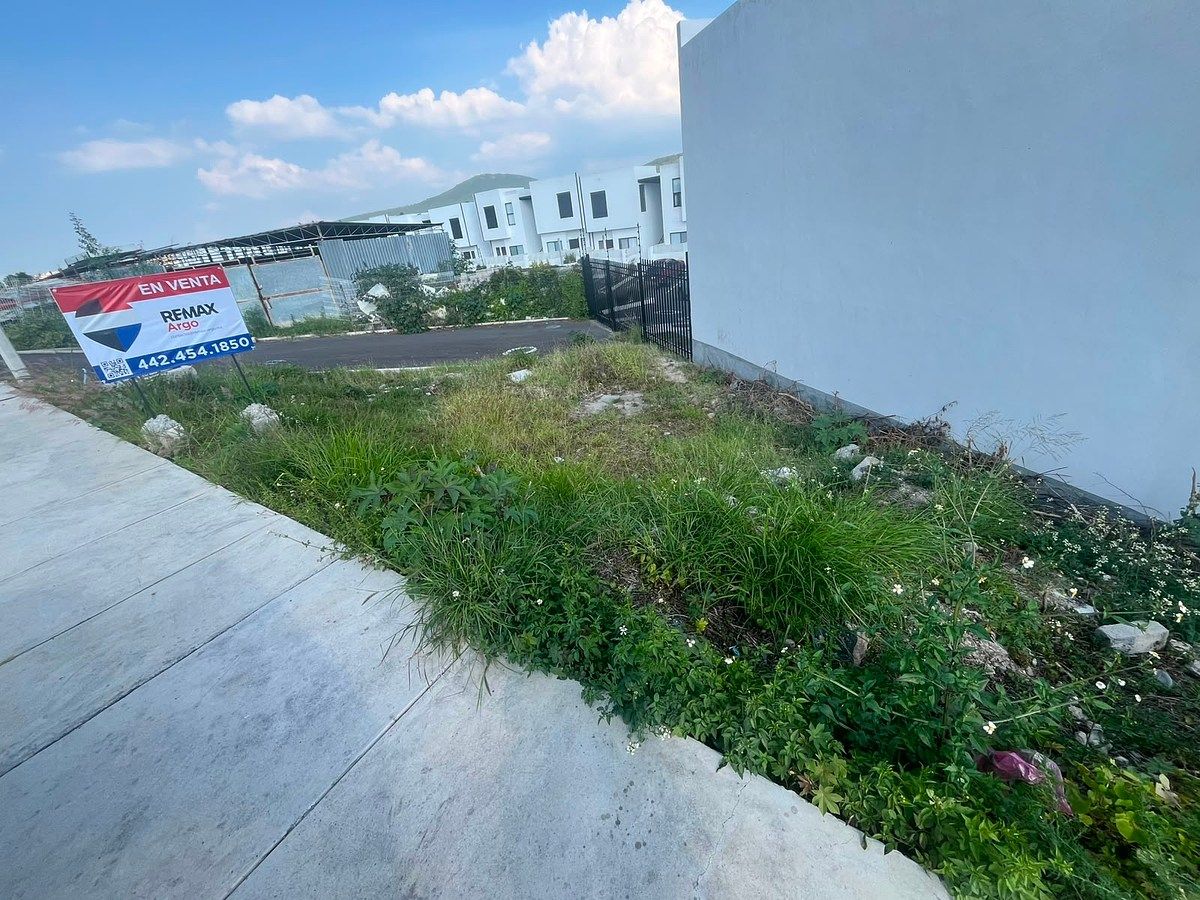 Lote em Colinas del Santuario, Corregidora, foto 7 de 14