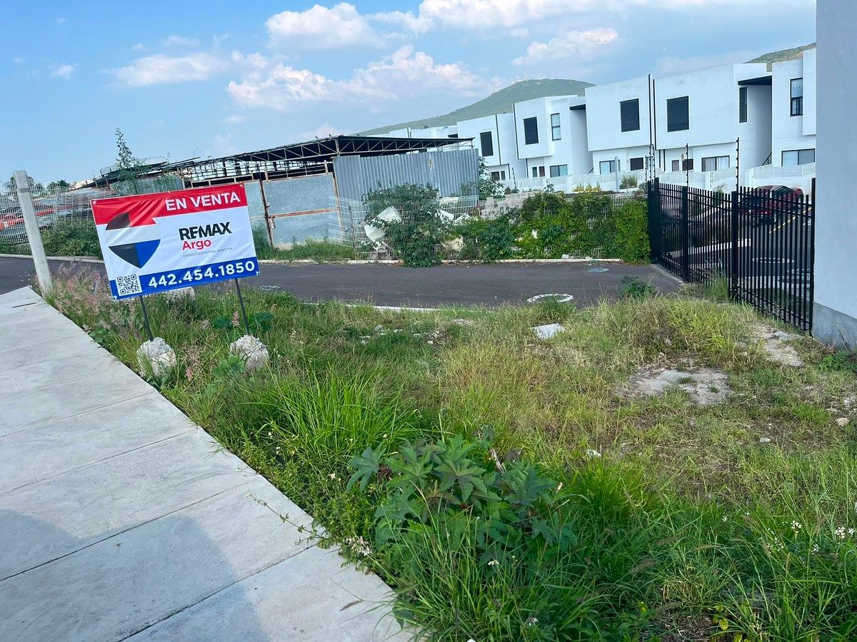 Lote em Colinas del Santuario, Corregidora, foto 2 de 14