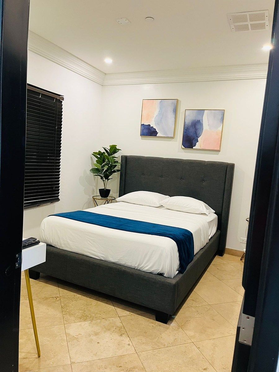 11 of 17: bedroom