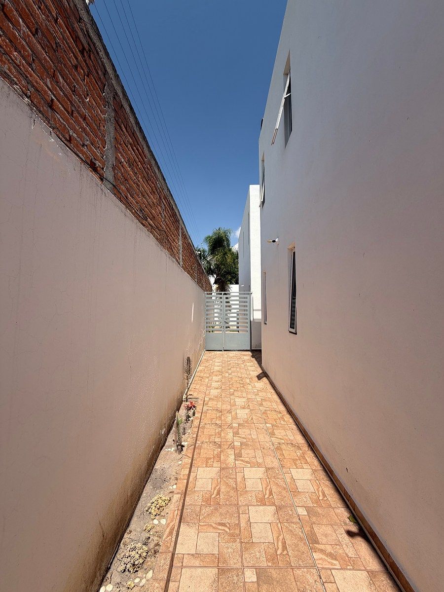 Departamento en Rinconada Lomas de Vergeles, Jesús María, foto 3 de 13