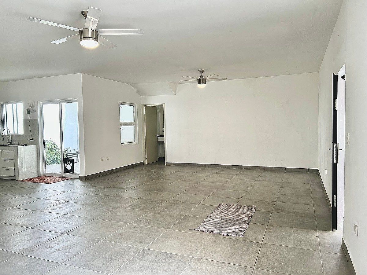 HOUSE FOR RENT IN SAN NICOLÁS, photo 1 of 9