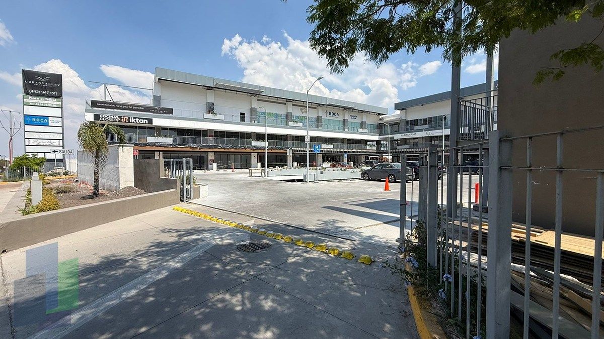 Local comercial en Residencial el Refugio, Querétaro, foto 14 de 15