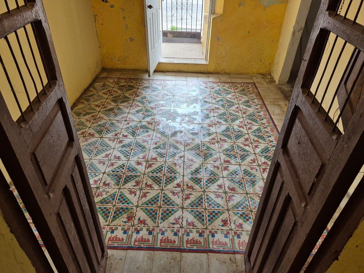 TERRENO AMPLIO EN VENTA CON CASITA PARA REMODELAR CENTRO (AVT-2818), foto 1 de 21